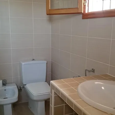 Isleta Villa